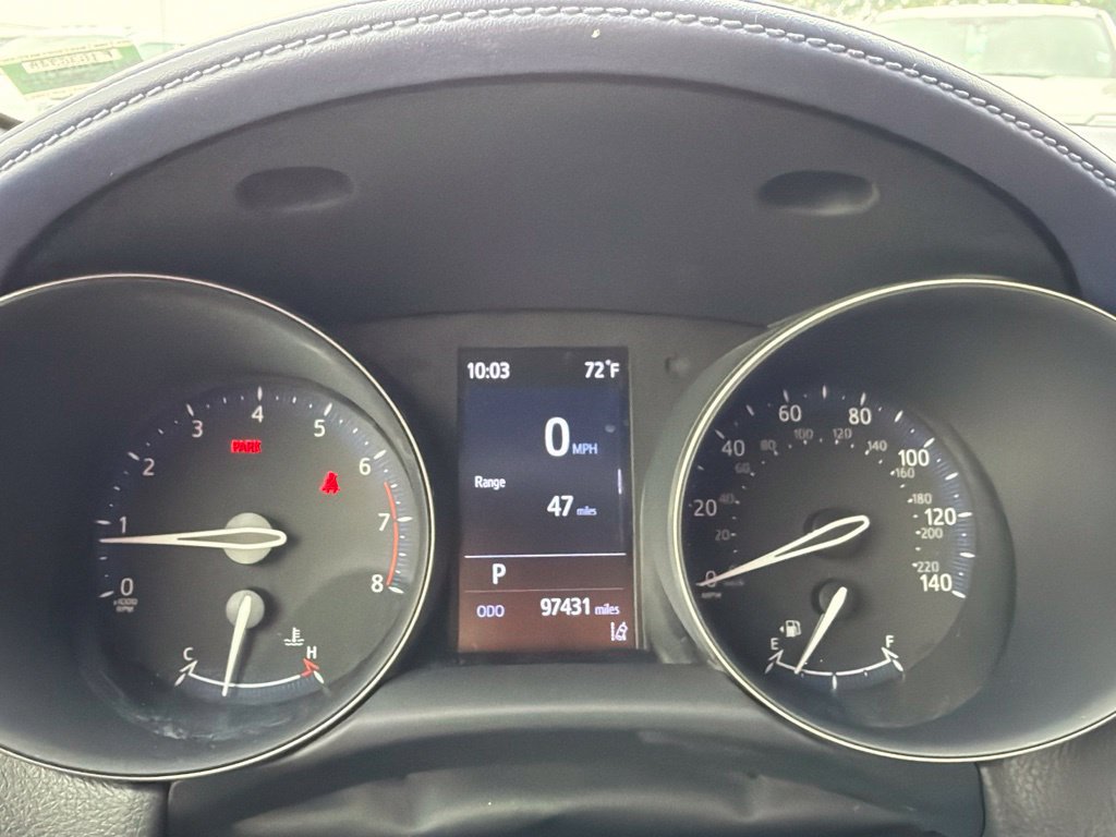 Used 2021 Toyota C-HR XLE FWD image 31