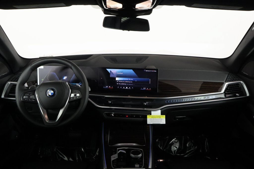 New 2026 BMW X5 xDrive50e AWD/4WD image 4
