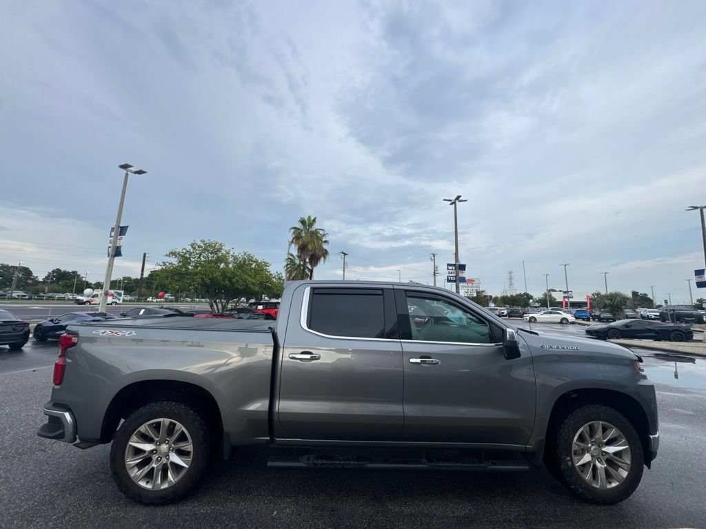 Used 2022 Chevrolet Silverado 1500 LTZ w/ LTZ Premium Package AWD/4WD image 5