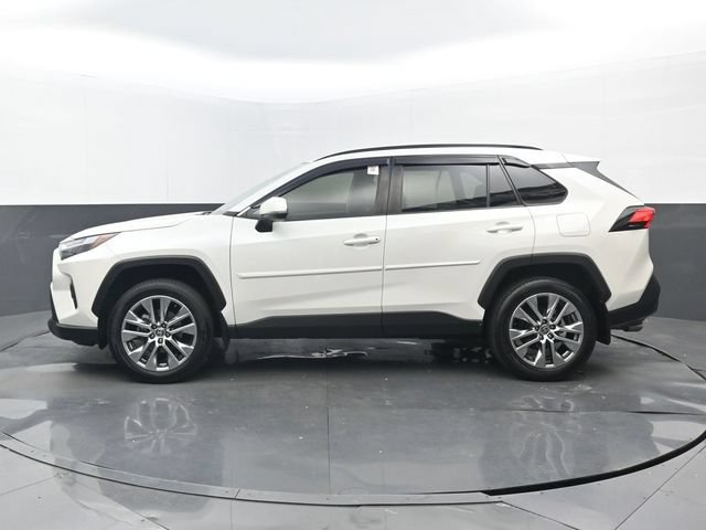 Used 2022 Toyota RAV4 XLE Premium AWD/4WD image 23