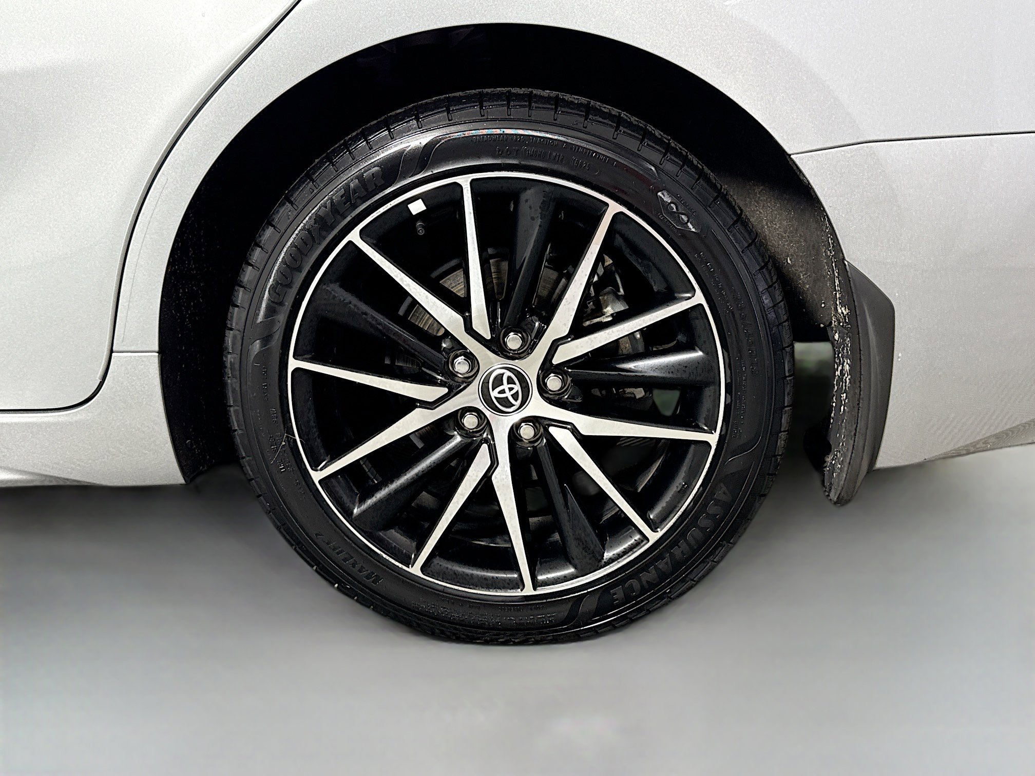 Certified 2023 Toyota Camry SE w/ Cold Weather Package AWD/4WD image 28