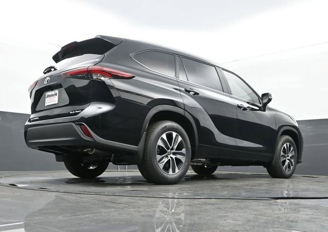 Used 2026 Toyota Highlander XLE image 27