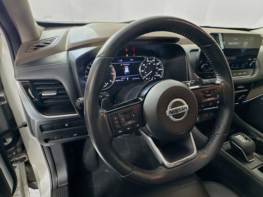 Used 2021 Nissan Rogue SL w/ Premium Package FWD image 12