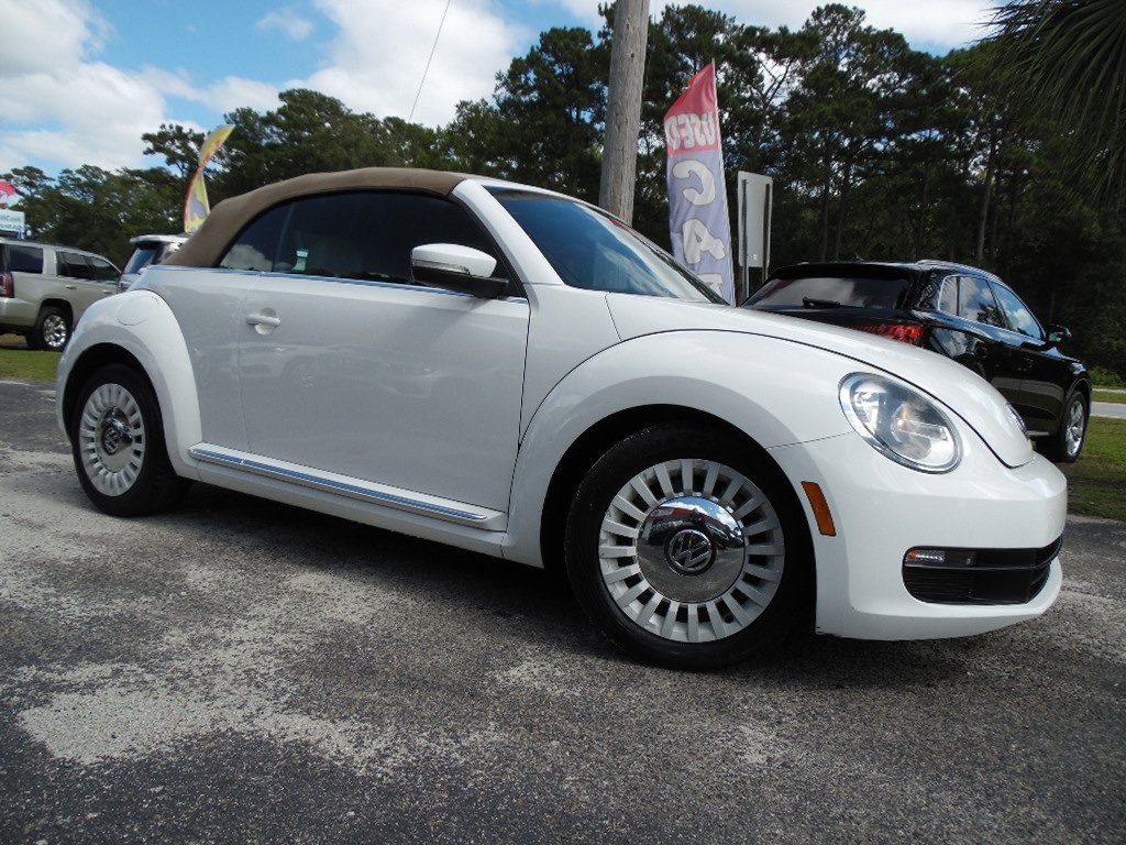 Used 2014 Volkswagen Beetle 1.8T image 3