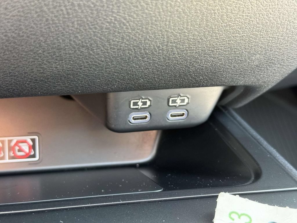 Used 2025 Lexus UX 300h AWD w/ Accessory Package (Z1) image 27