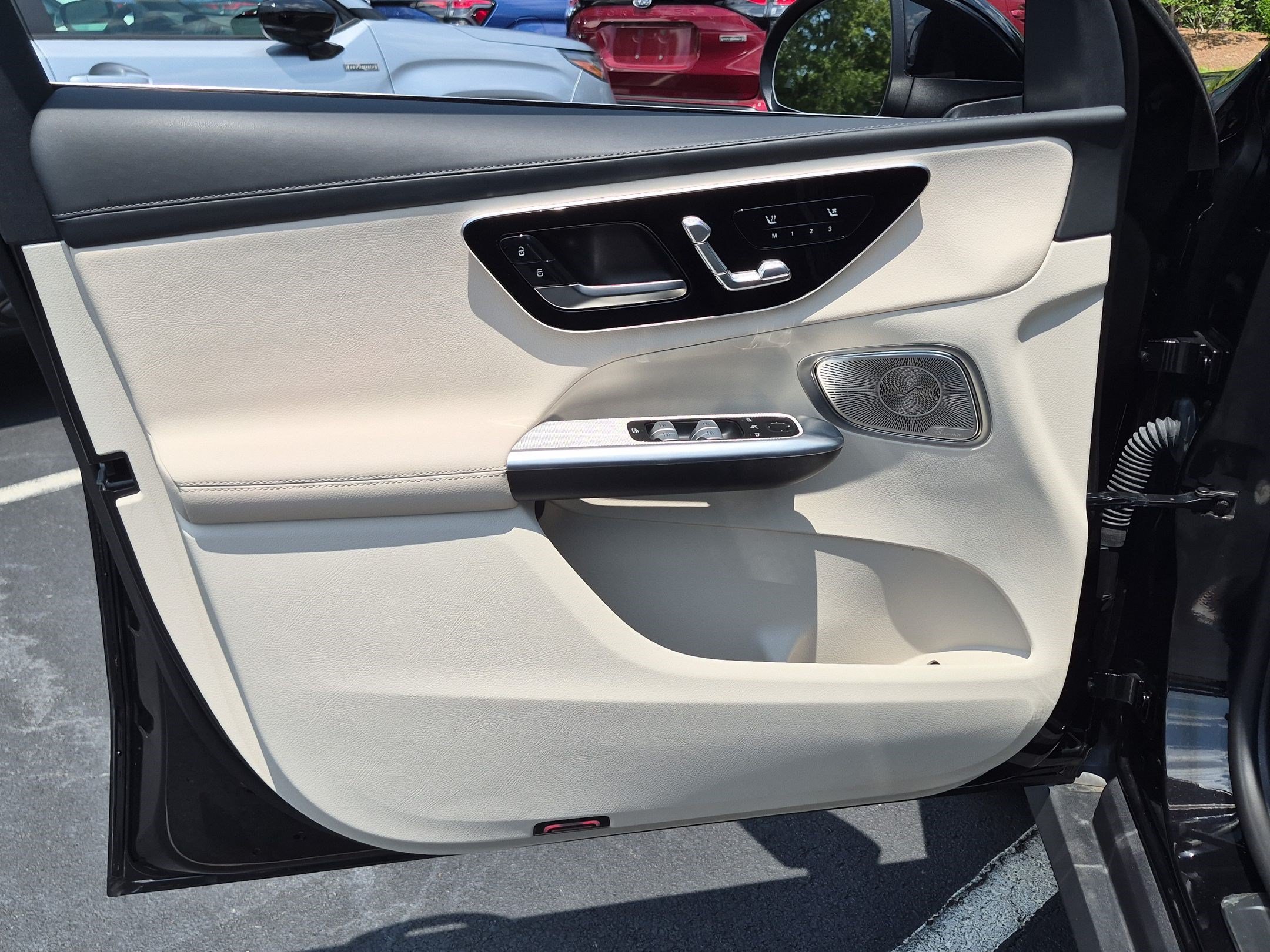 Used 2023 Mercedes-Benz GLC 300 4MATIC image 14