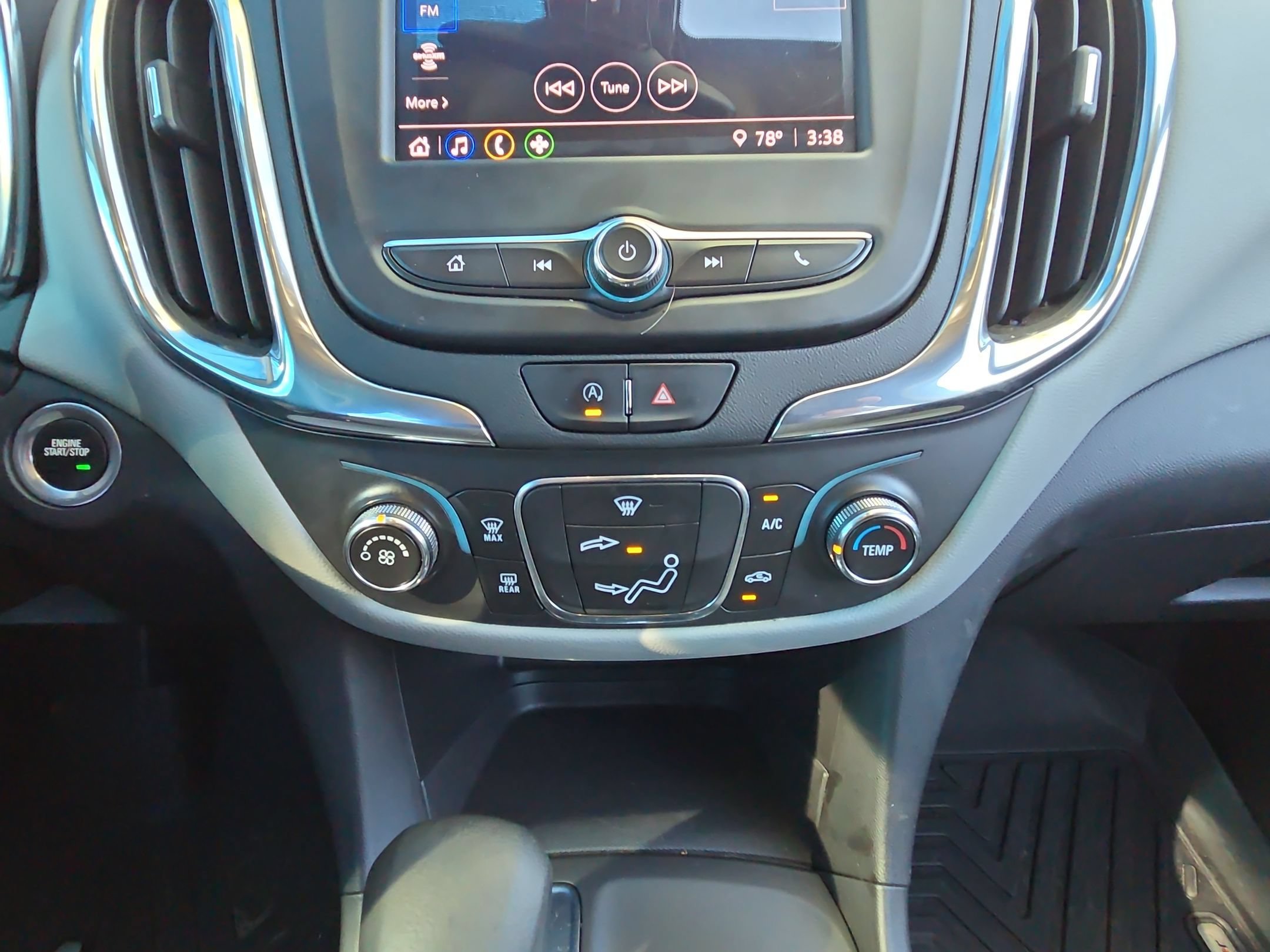 Used 2023 Chevrolet Equinox LS w/ LS Convenience Package FWD image 18