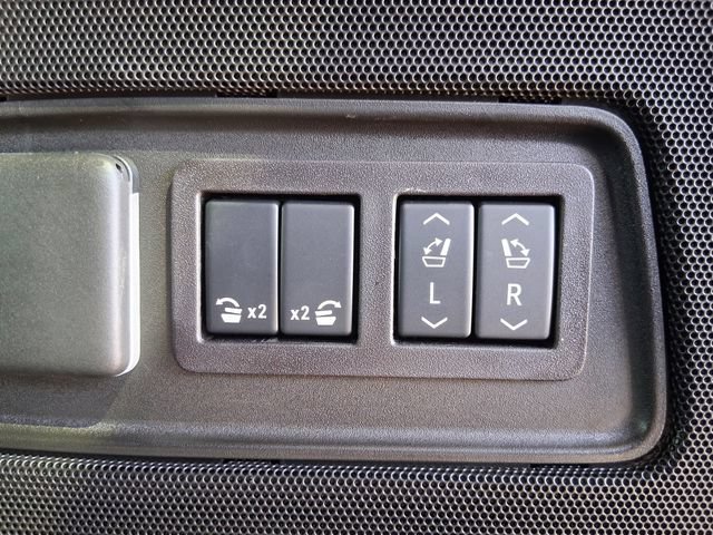 Used 2026 Cadillac Escalade Platinum Sport w/ LPO, Floor Liner Package RWD image 7