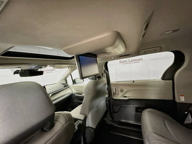 Used 2024 Toyota Sienna Limited AWD/4WD image 36