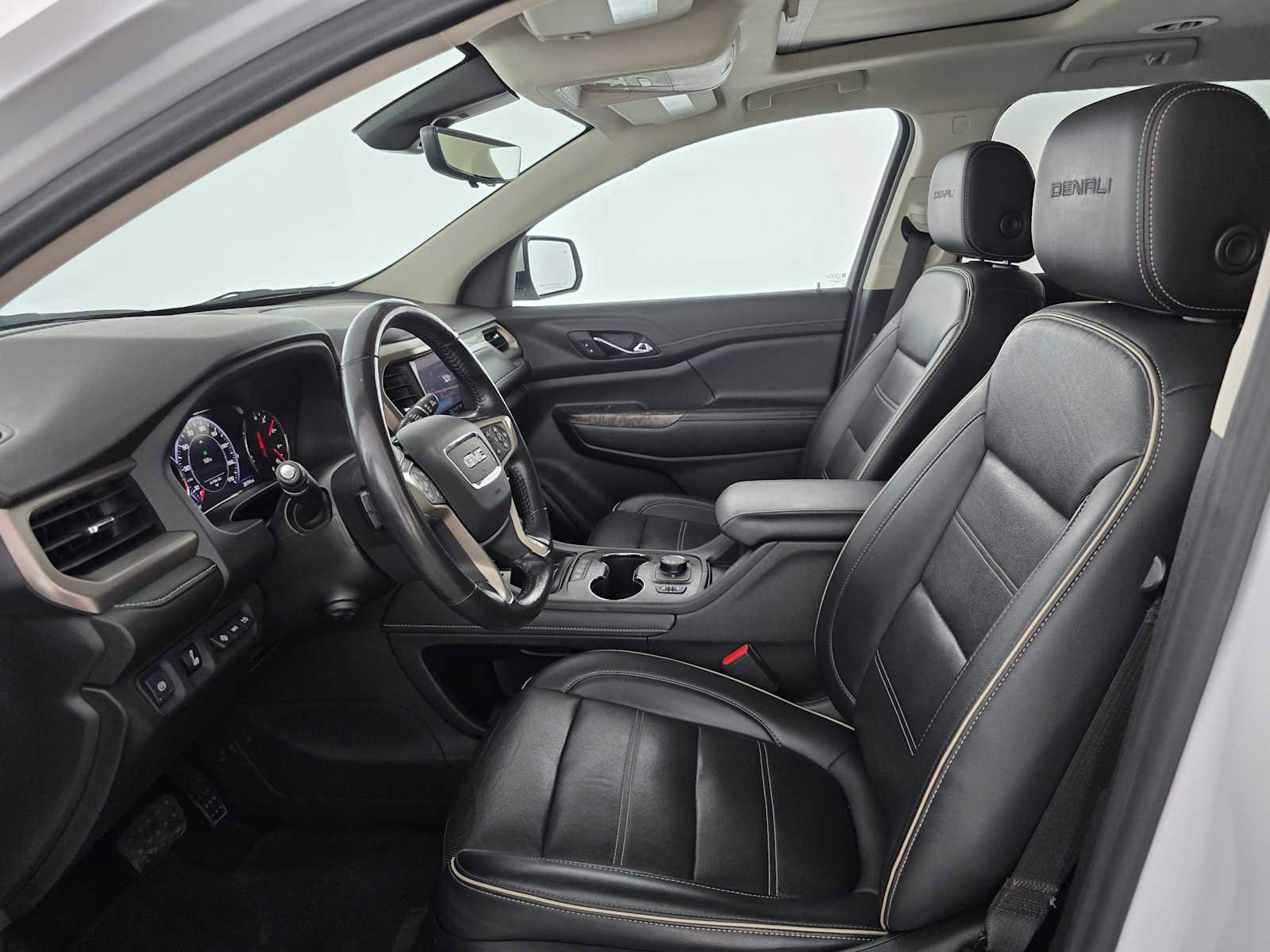 Used 2022 GMC Acadia Denali w/ Denali Ultimate Package image 22