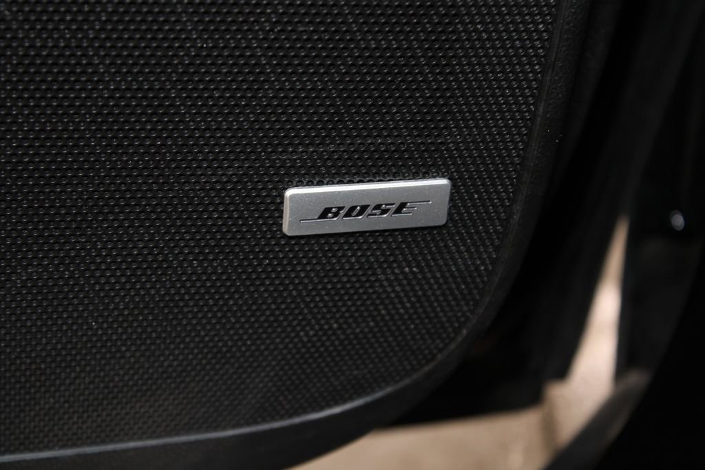 Used 2020 Buick Enclave Premium w/ Sun and Sites Package image 29