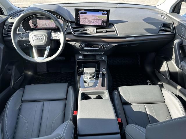 Used 2025 Audi Q5 2.0T Premium Plus w/ Premium Plus Package AWD/4WD image 17
