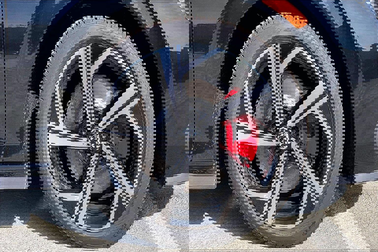 New 2026 Volkswagen GTI SE image 10