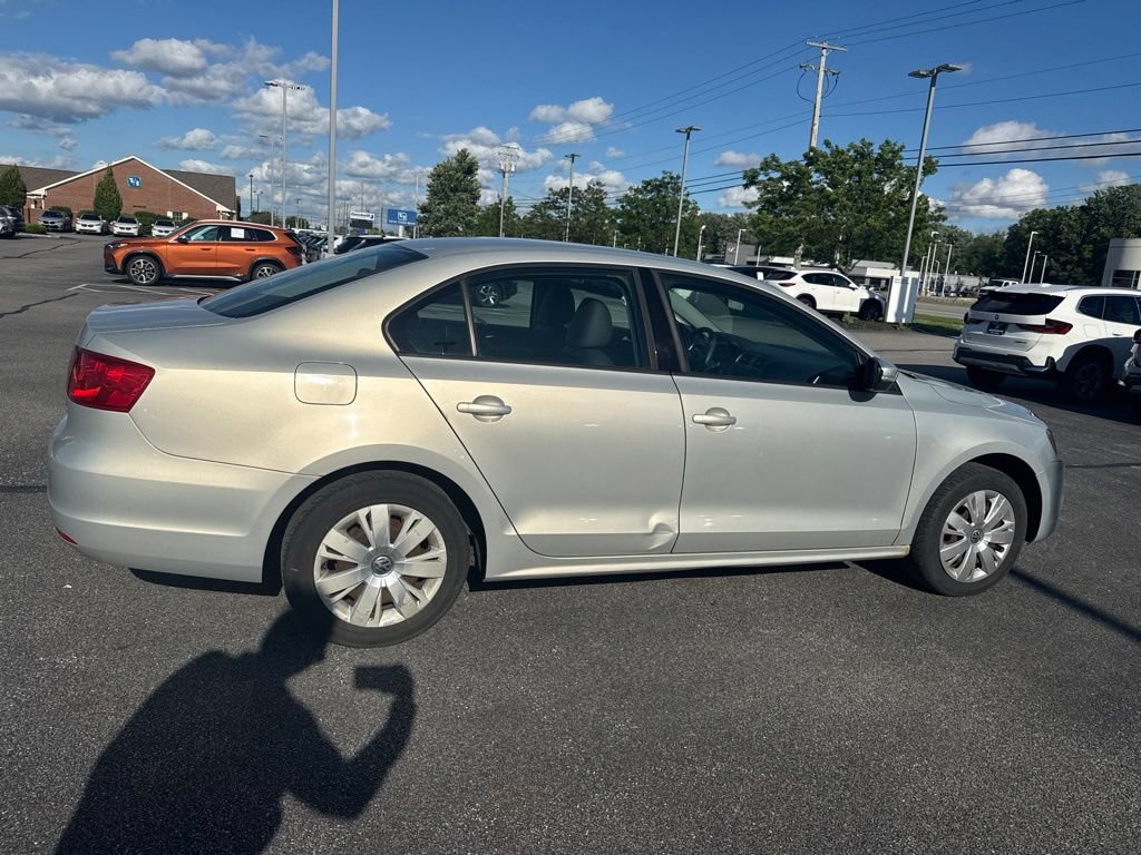 Used 2011 Volkswagen Jetta SE FWD image 17