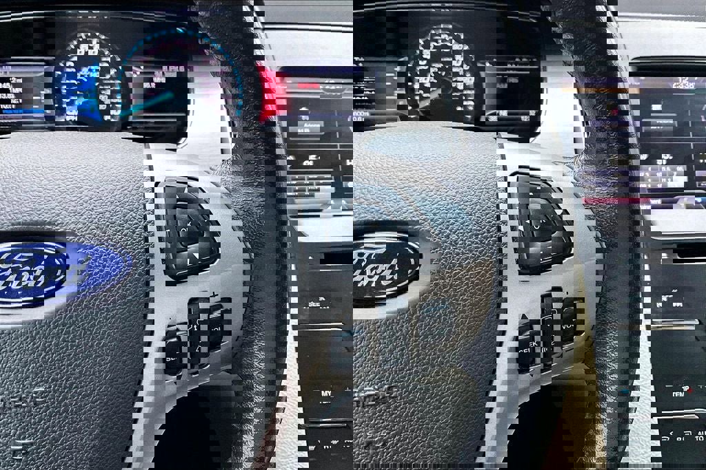 Used 2015 Ford Taurus SEL w/ Equipment Group 201A image 22