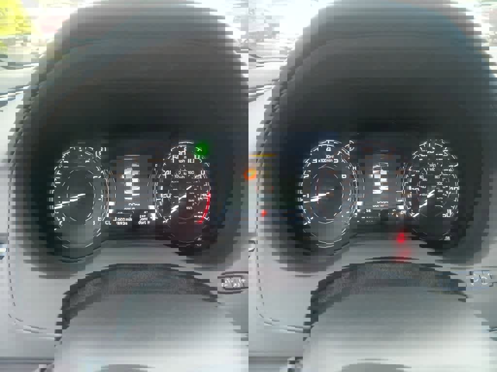 Used 2025 Acura RDX SH-AWD image 11