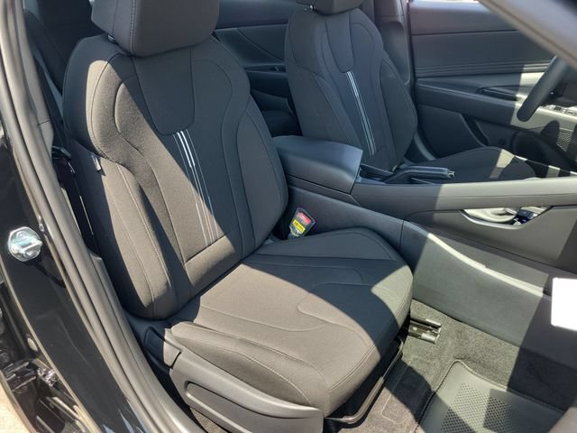 New 2026 Hyundai Elantra Sport FWD image 21