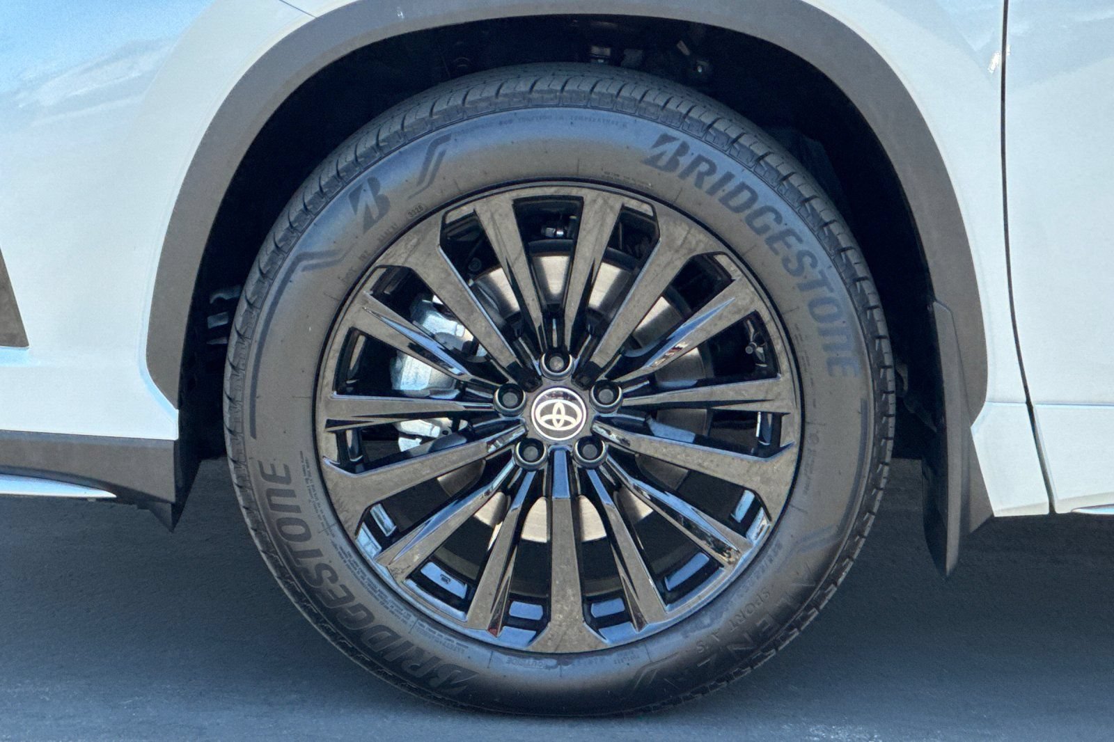 Certified 2026 Toyota Highlander XSE AWD/4WD image 36