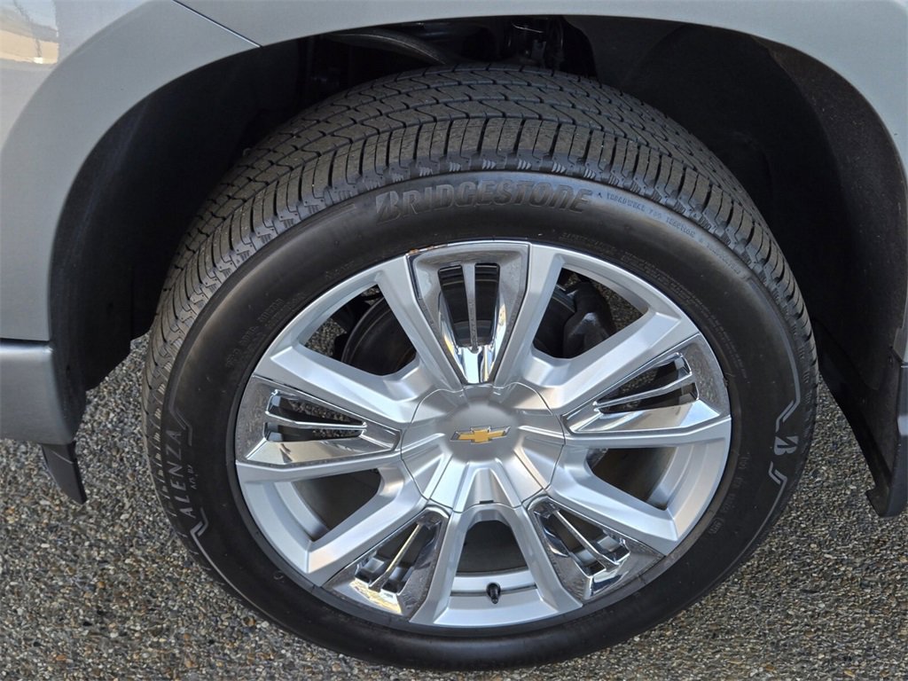 Used 2024 Chevrolet Silverado 1500 High Country w/ High Country Premium Package image 8