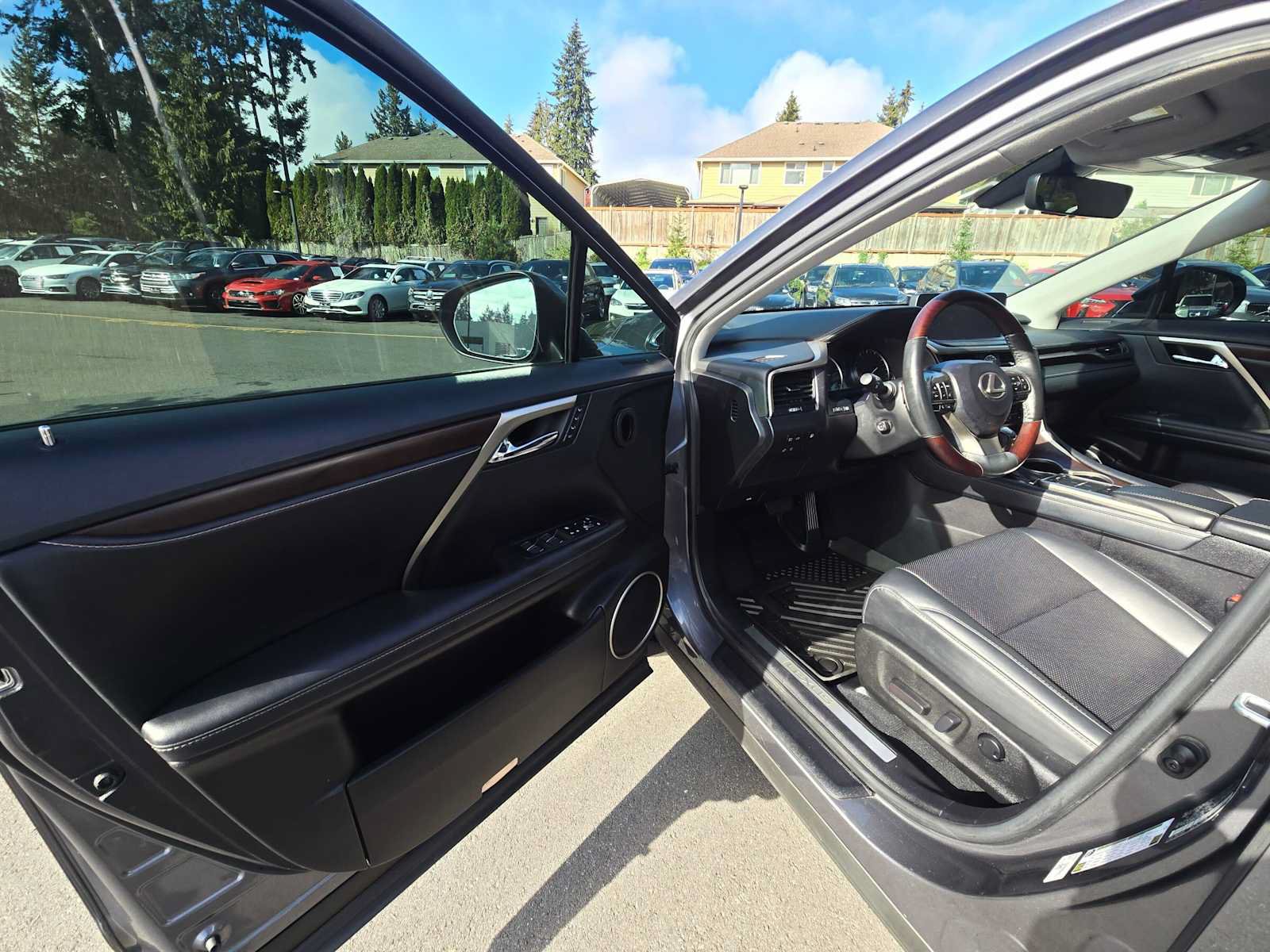 Used 2022 Lexus RX 450h AWD w/ Premium Package image 21