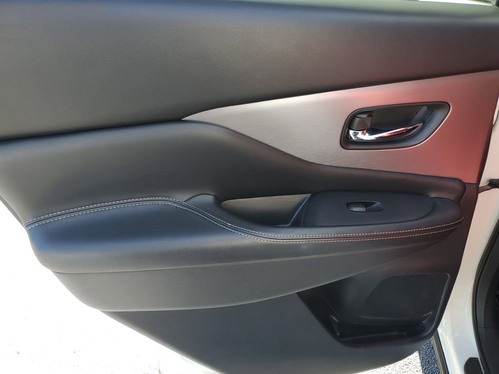 Used 2019 Nissan Murano S image 10