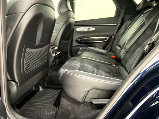 Used 2022 Genesis GV70 3.5T Sport w/ Sport Prestige Package AWD/4WD image 17