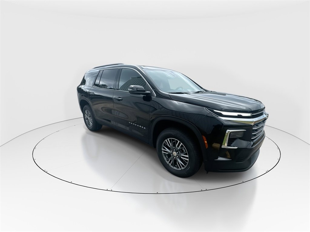 New 2026 Chevrolet Traverse LT image 2