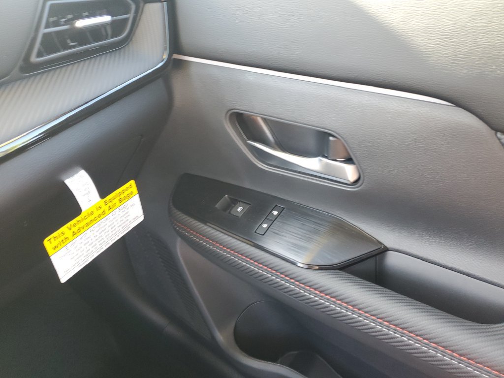 New 2027 Nissan Kicks SR w/ SR Premium Package FWD image 36