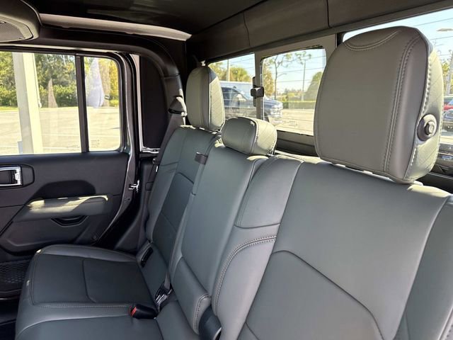 New 2026 Jeep Gladiator Mojave image 11