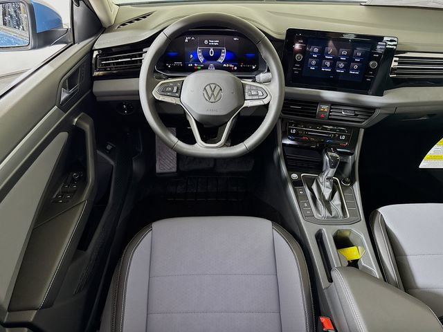 New 2026 Volkswagen Jetta SE FWD image 14
