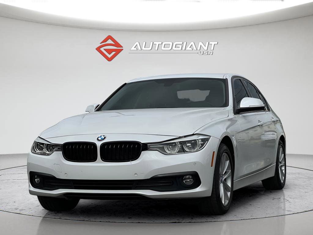 Used 2018 BMW 320i Sedan RWD image 13