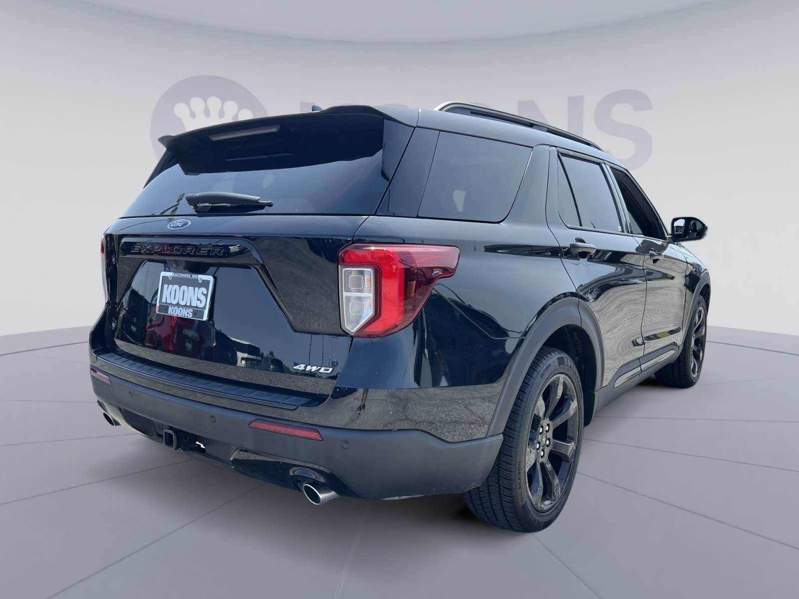 Used 2023 Ford Explorer ST-Line w/ Class IV Trailer Tow Package AWD/4WD image 7