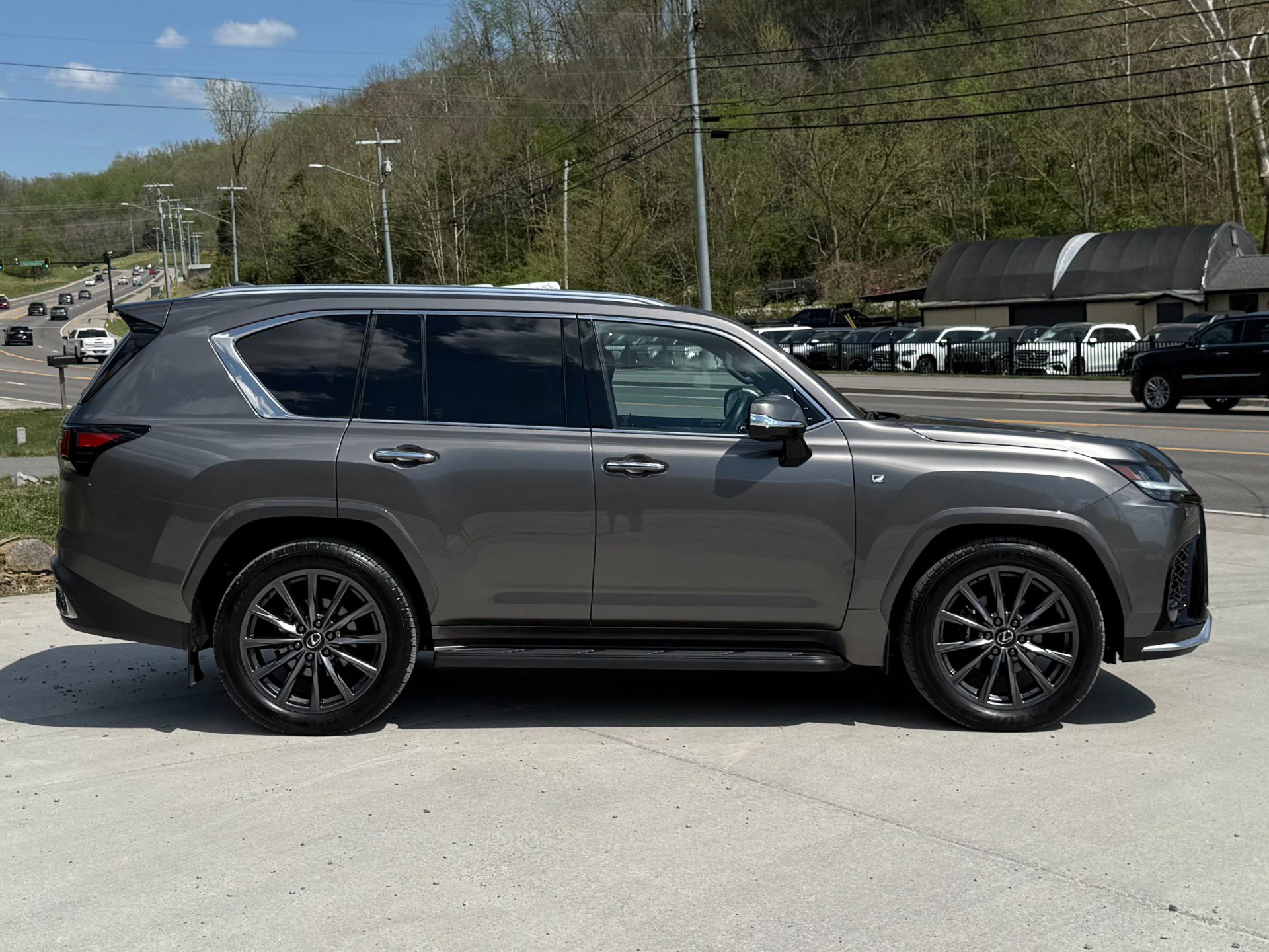 Used 2024 Lexus LX 600 F Sport image 5