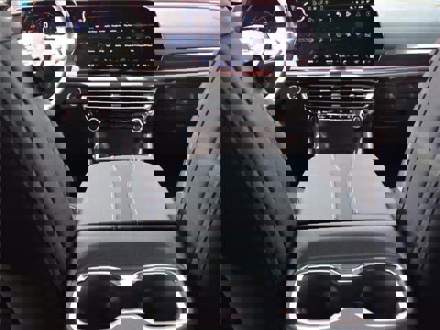 New 2026 Chevrolet Traverse Z71 w/ LPO, Floor Liner Package image 30