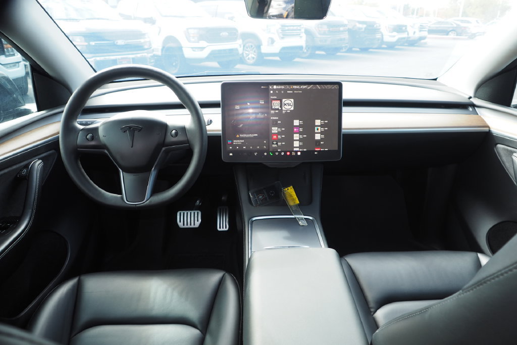Used 2023 Tesla Model Y Long Range AWD/4WD image 16