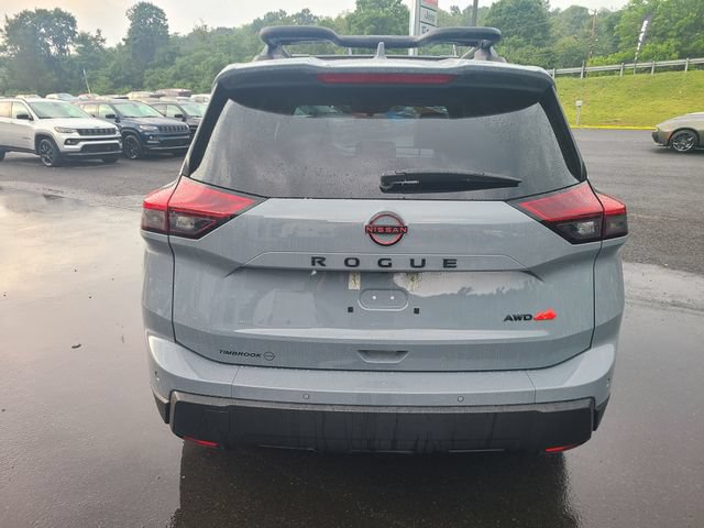 Used 2025 Nissan Rogue SV AWD/4WD image 4