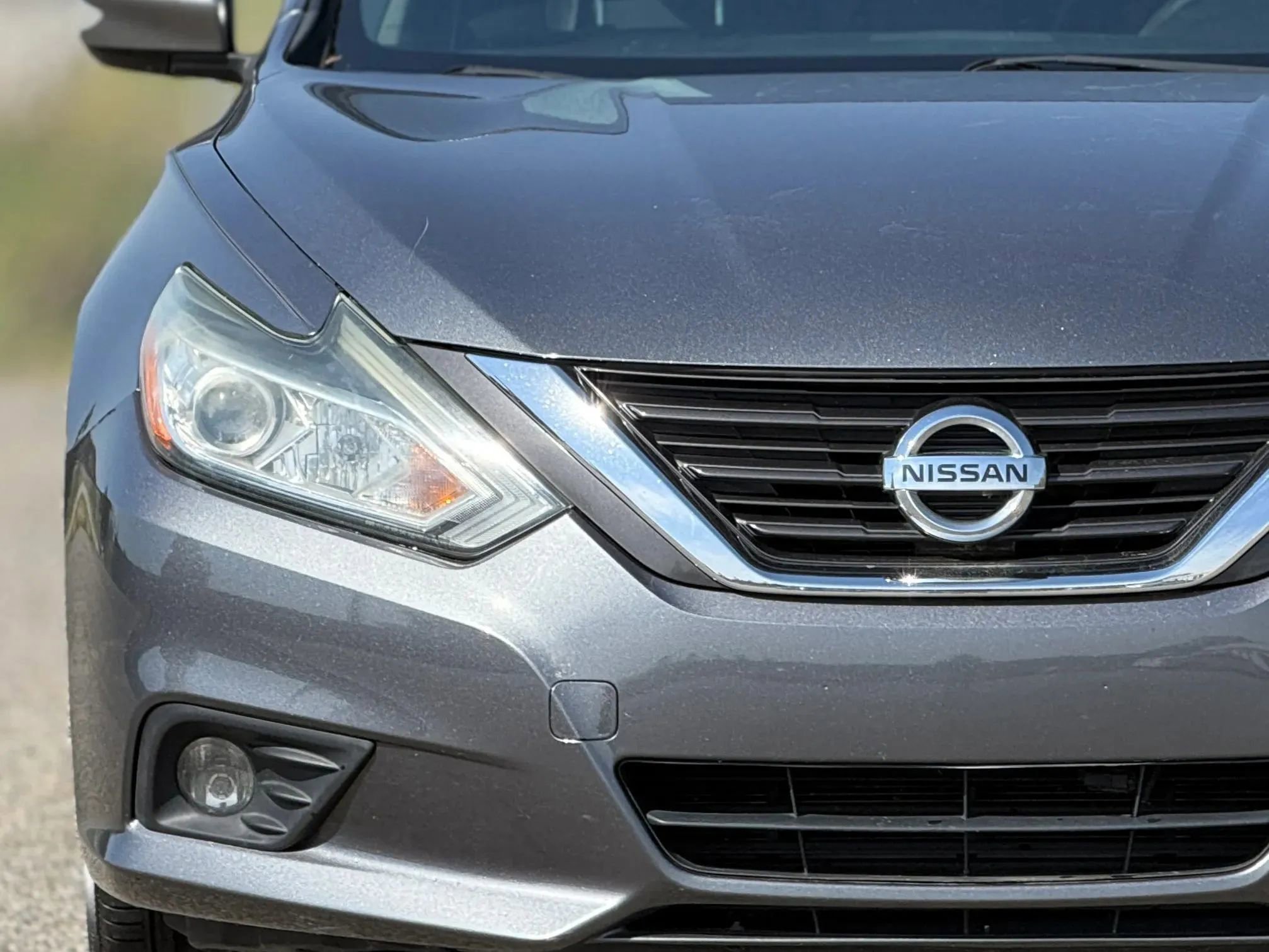 Used 2017 Nissan Altima 2.5 SL w/ Moonroof Package FWD image 11