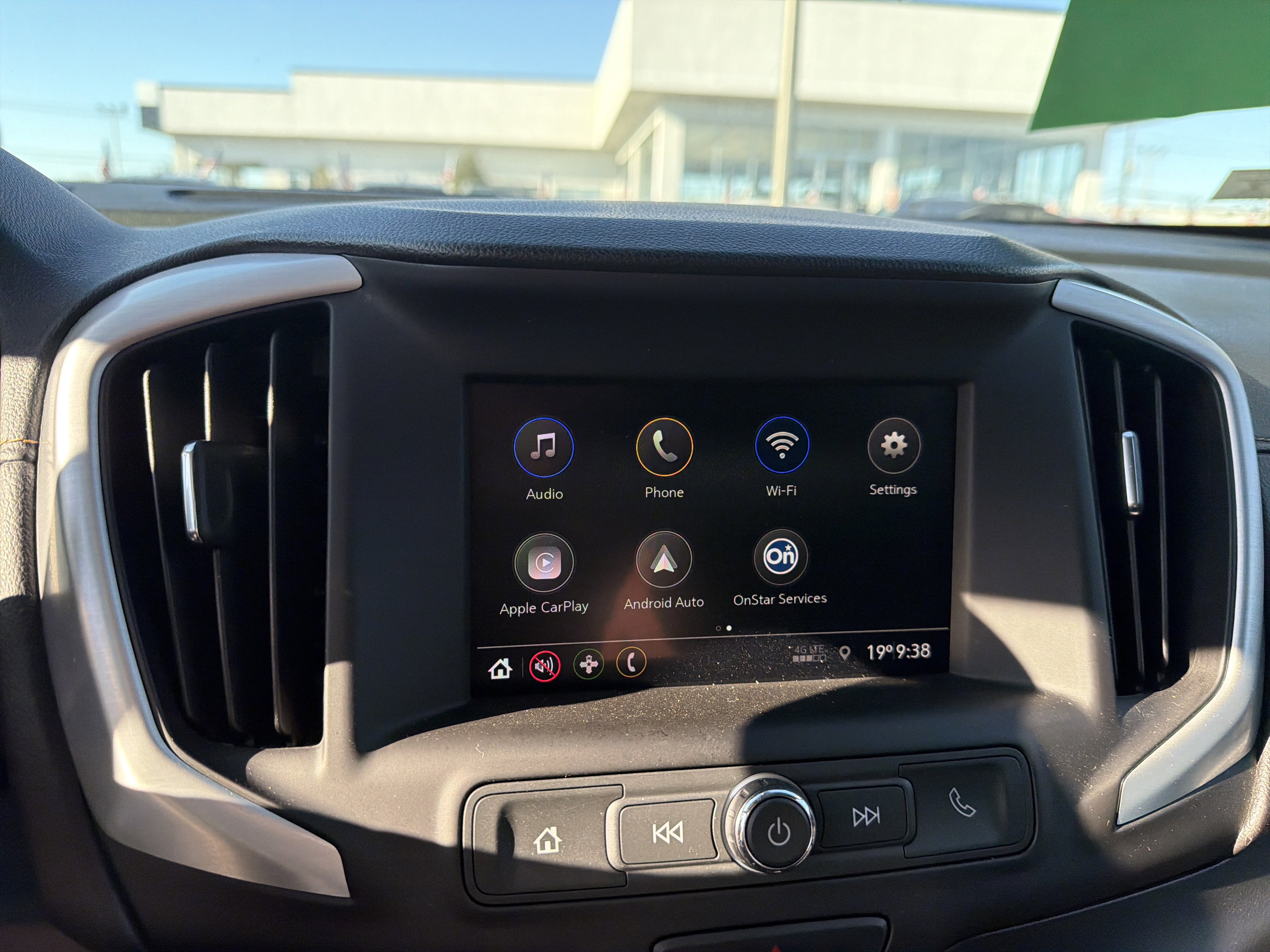 Used 2020 GMC Terrain SLE image 14