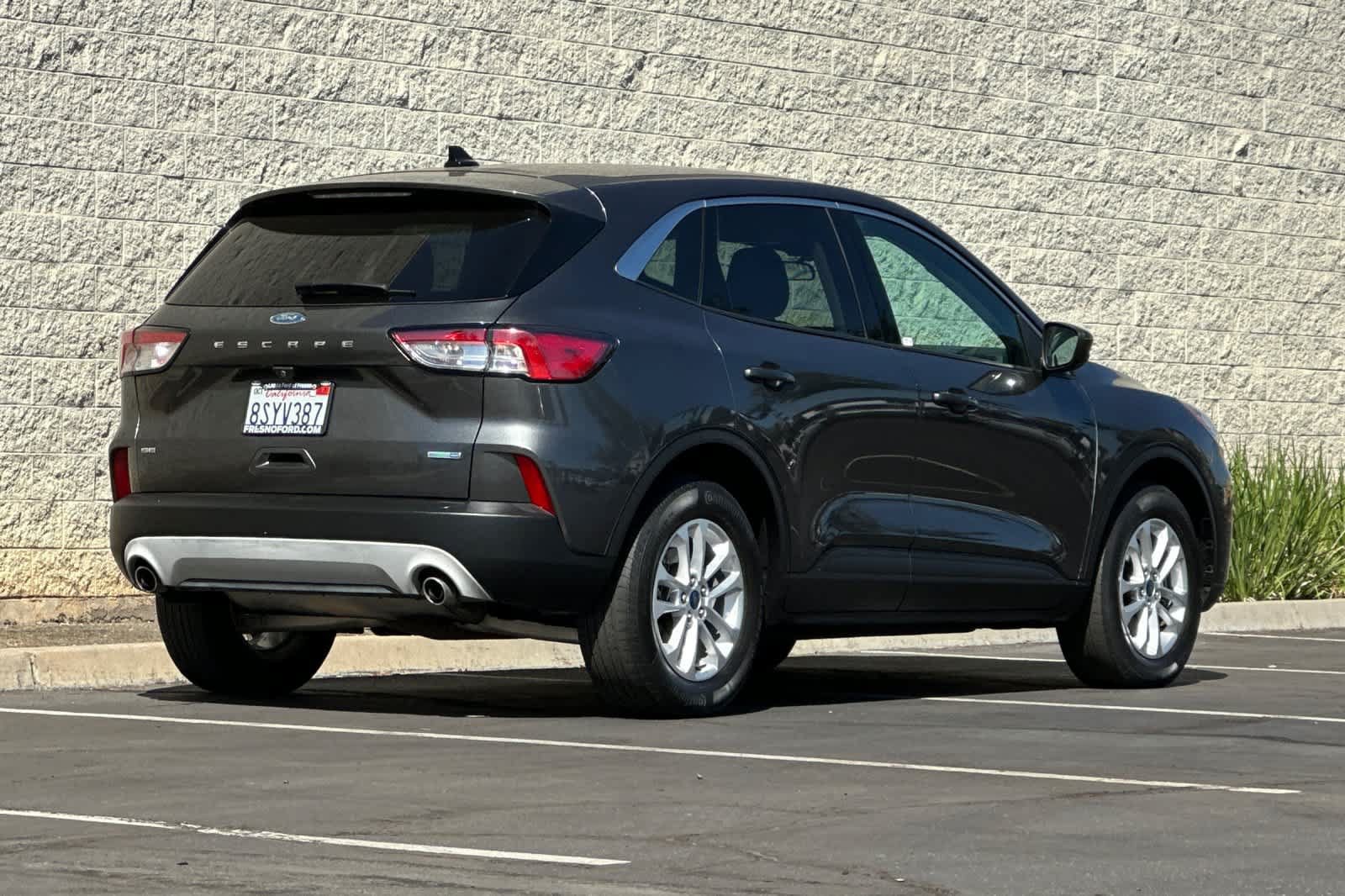 Certified 2020 Ford Escape SE AWD/4WD image 2