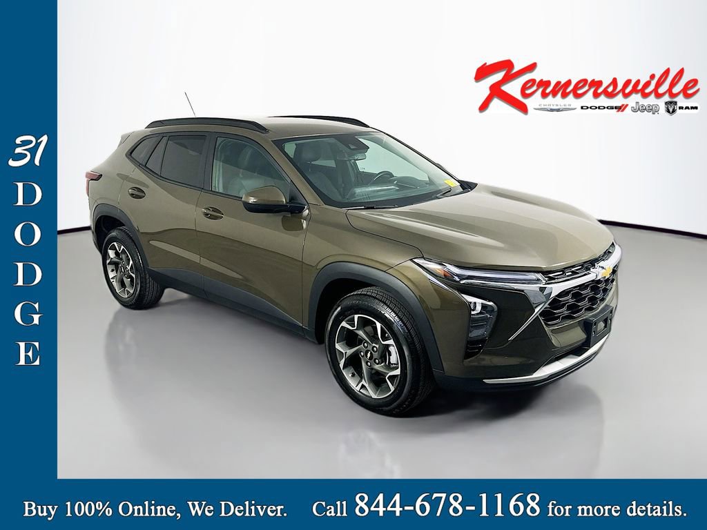 Used 2024 Chevrolet Trax LT w/ LT Convenience Package FWD image 1