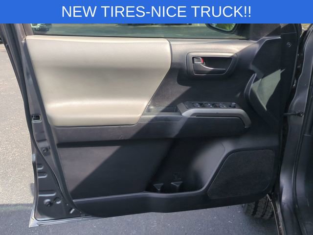Used 2021 Toyota Tacoma SR5 image 22