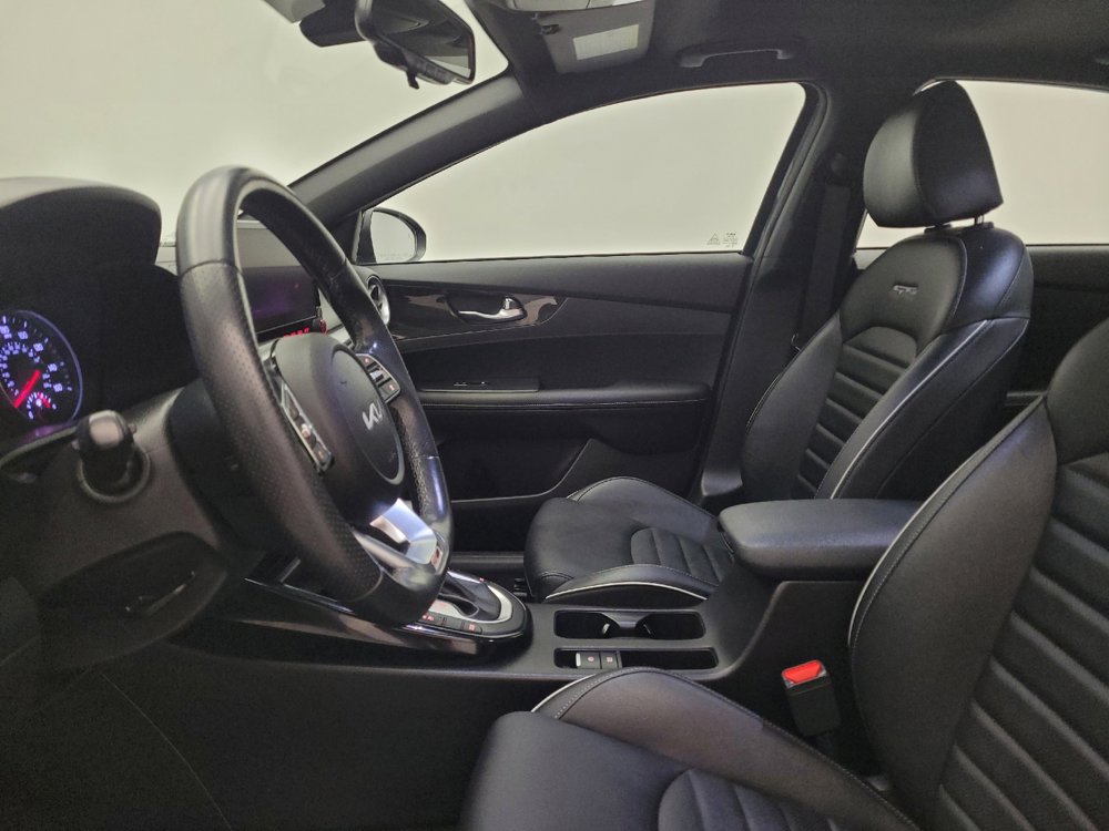 Used 2022 Kia Forte GT-Line w/ GT-Line Premium Package image 17