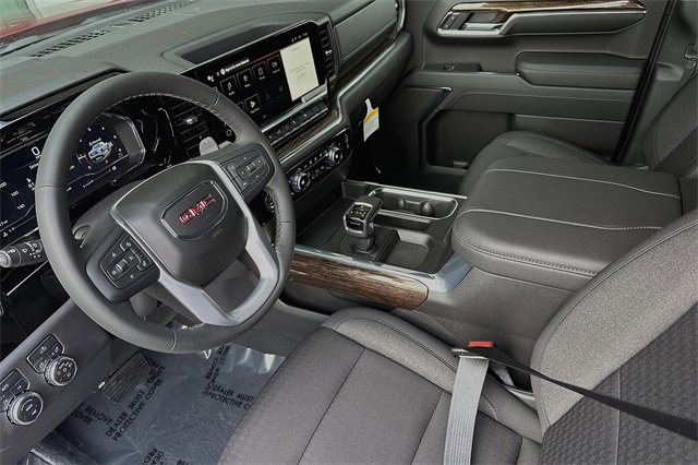 New 2024 GMC Sierra 1500 Elevation image 7