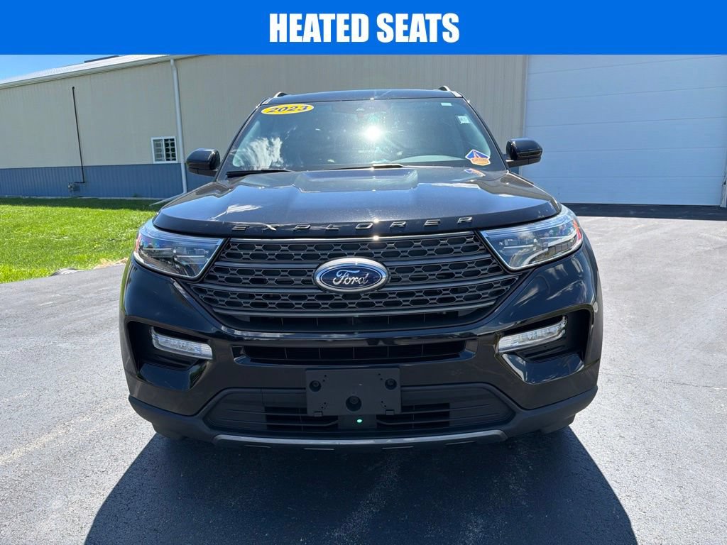 Used 2023 Ford Explorer XLT w/ Equipment Group 202A AWD/4WD image 9
