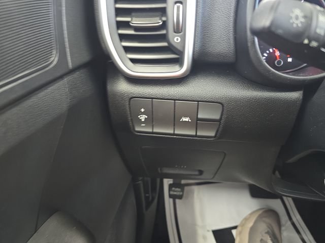 Used 2020 Kia Sportage LX AWD/4WD image 20