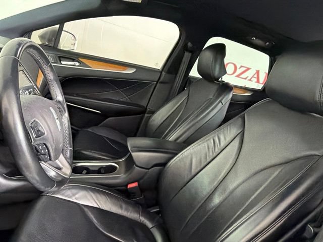Used 2019 Lincoln MKC Reserve FWD image 11