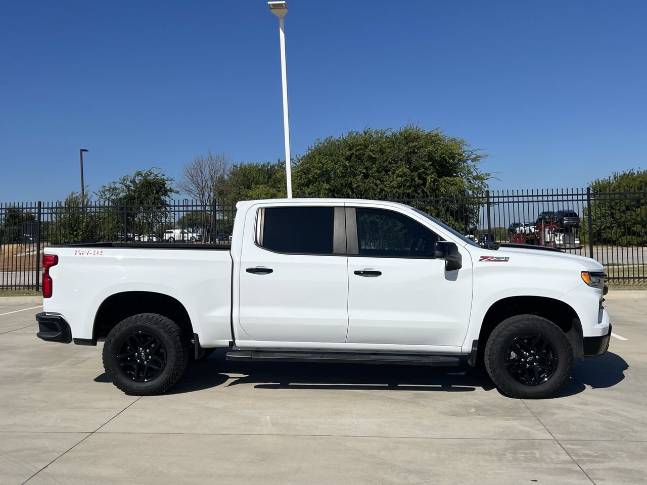 Used 2024 Chevrolet Silverado 1500 LT Trail Boss w/ Protection Package AWD/4WD image 3