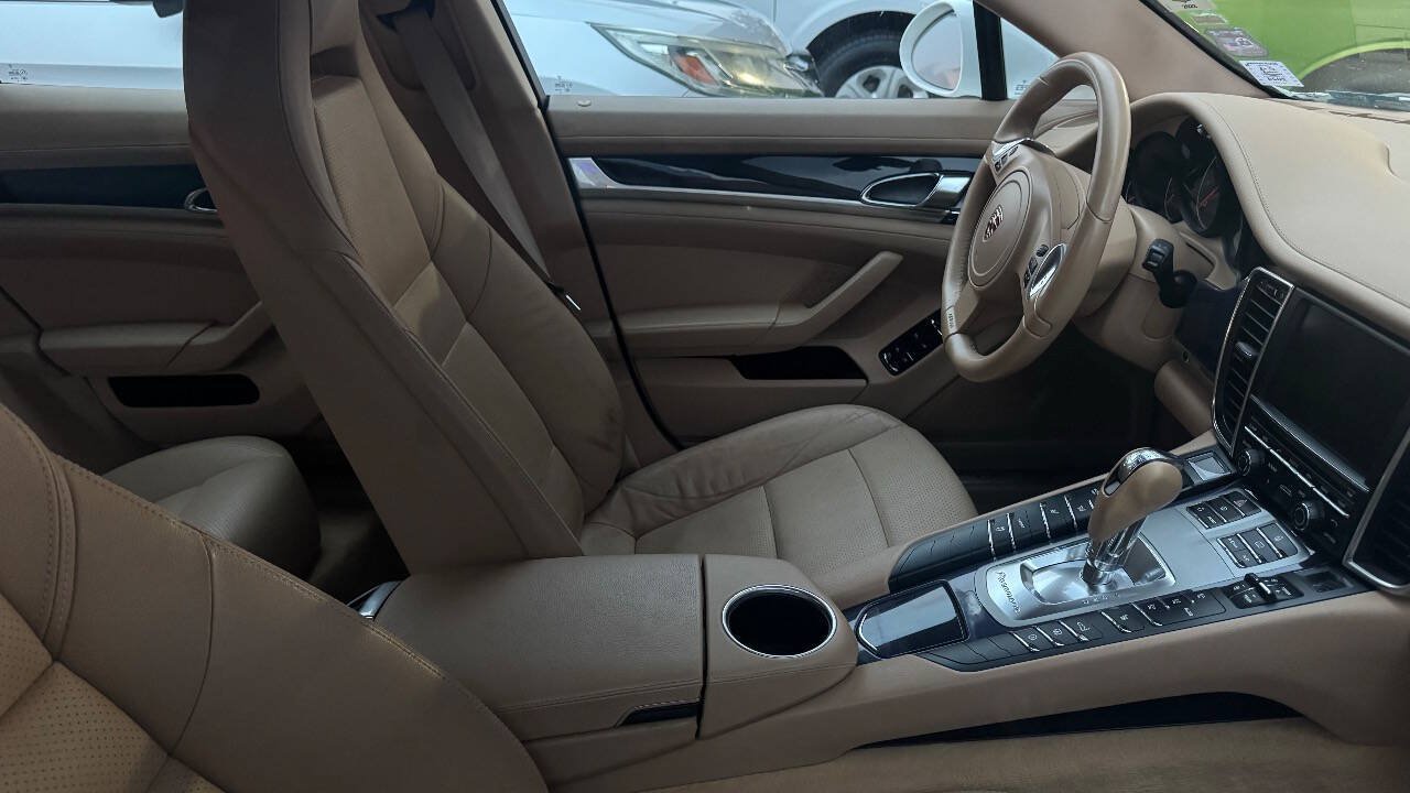 Used 2011 Porsche Panamera 4 AWD/4WD image 7