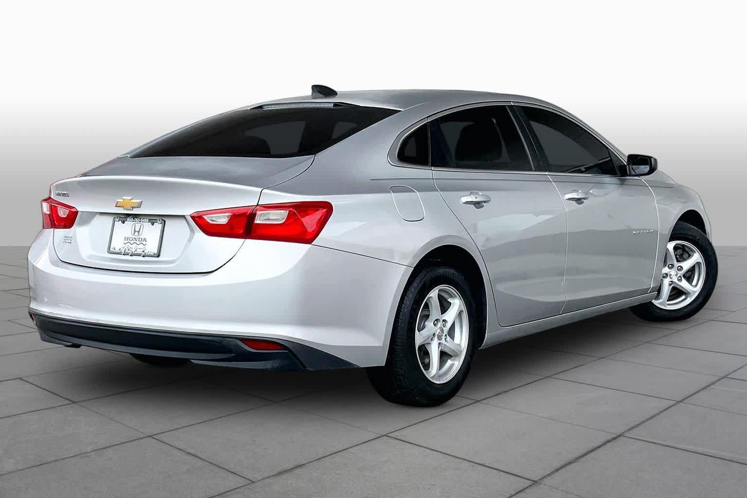 Used 2017 Chevrolet Malibu LS FWD image 13