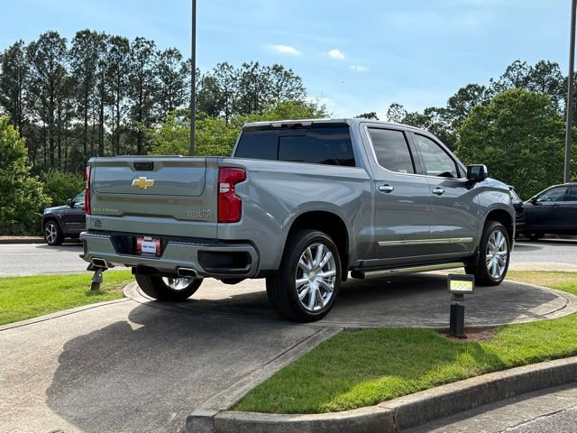 Used 2025 Chevrolet Silverado 1500 High Country w/ Technology Package AWD/4WD image 7